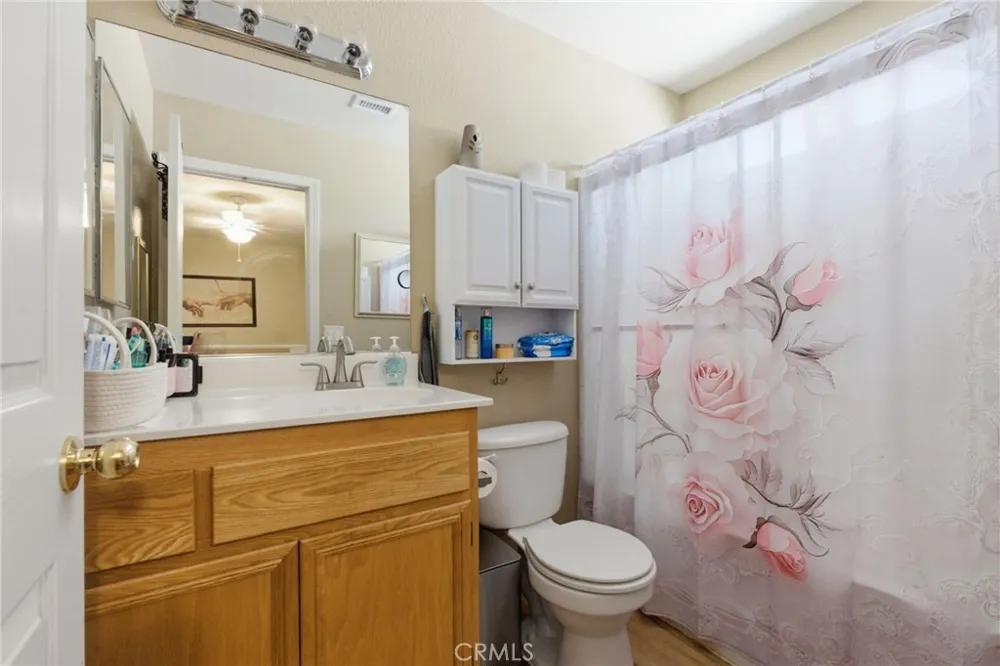 44846 Fenhold Lancaster, CA 93535