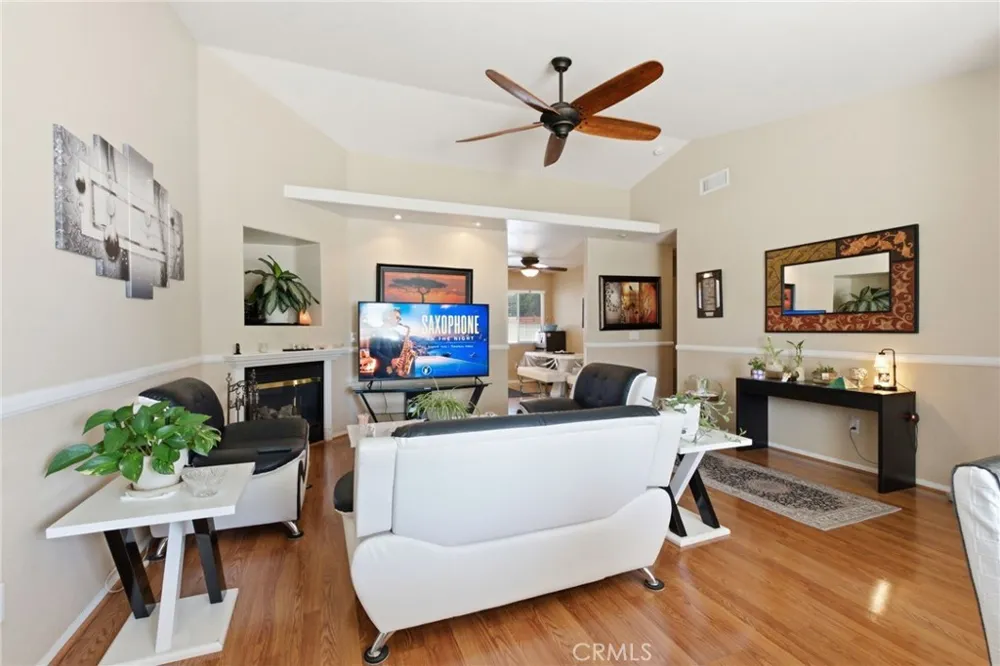 44846 Fenhold Lancaster, CA 93535