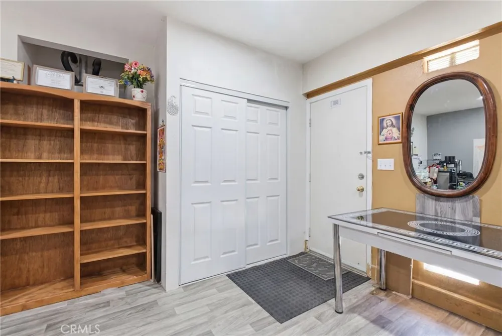44846 Fenhold Lancaster, CA 93535