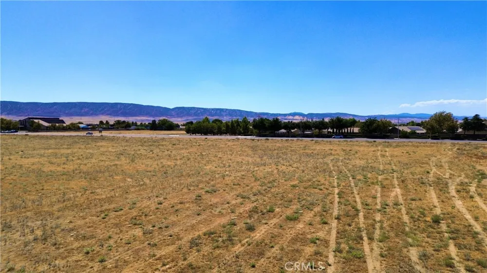 W VAC/ VIC SEC 60TH ST W & W AVENUE J 4 Lancaster, CA 93536