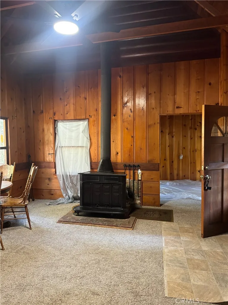 1029 Coulter Pine Road Crestline, CA 92325
