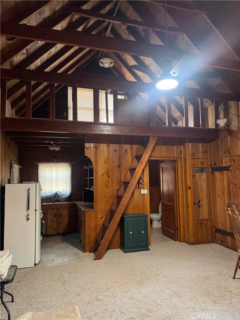 1029 Coulter Pine Road Crestline, CA 92325