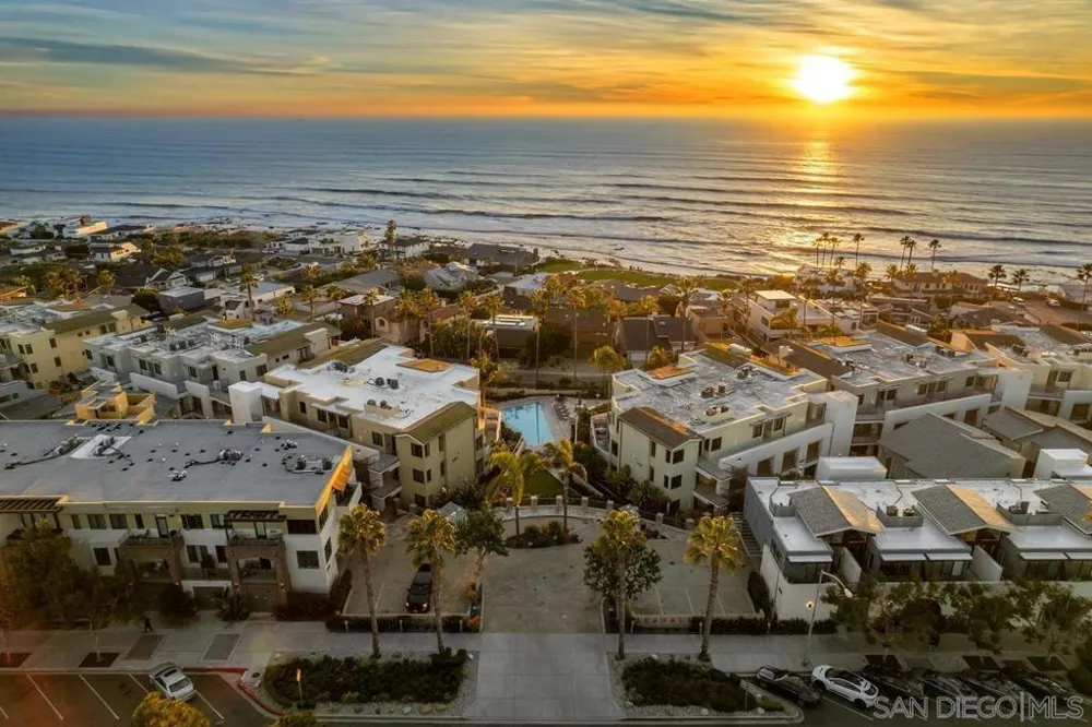 5482 La Jolla #L103 La Jolla, CA 92037