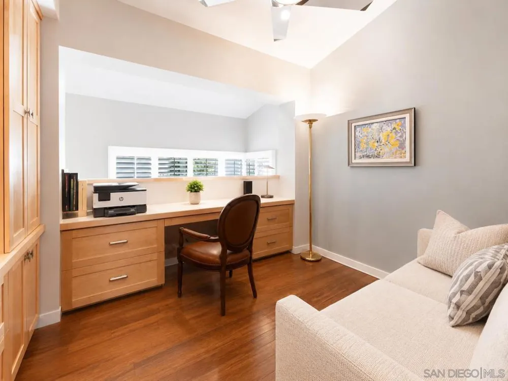 5482 La Jolla #L103 La Jolla, CA 92037