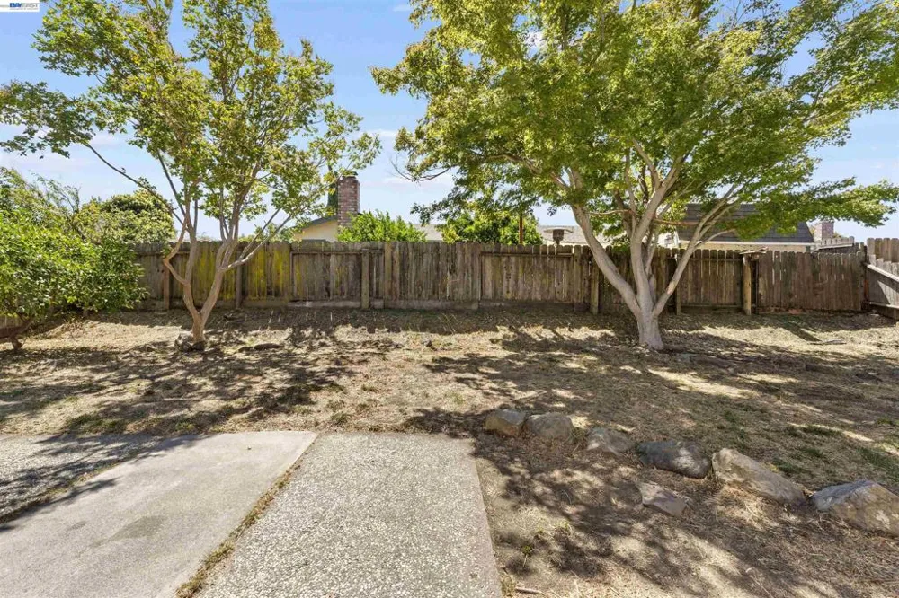 548 Silverado Cir Fairfield, CA 94534