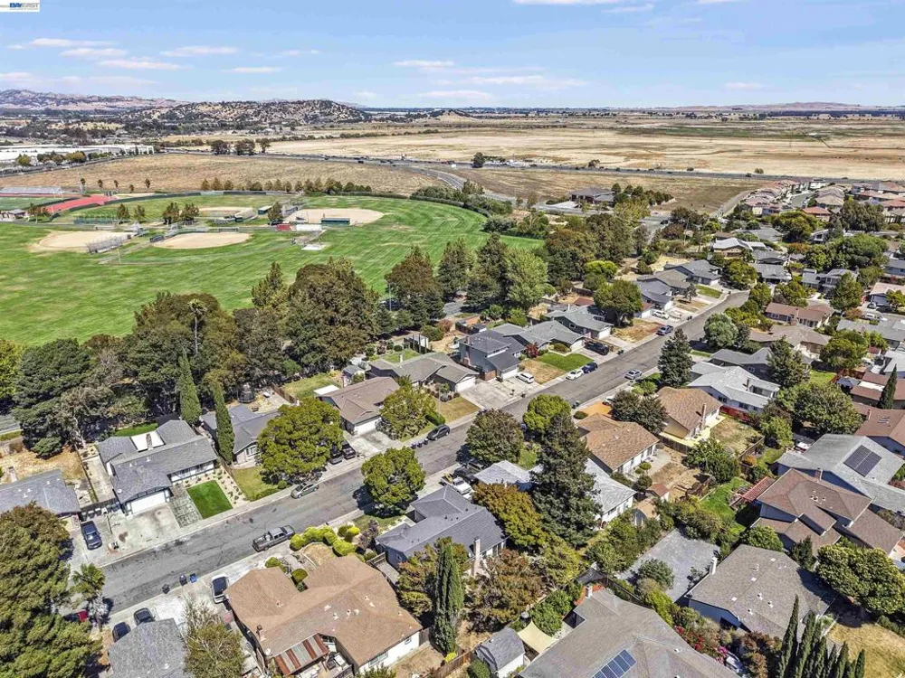 548 Silverado Cir Fairfield, CA 94534