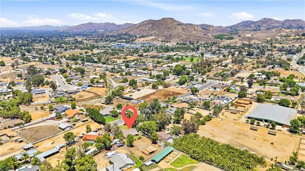1442 Tally Ho Lane Norco, CA 92860