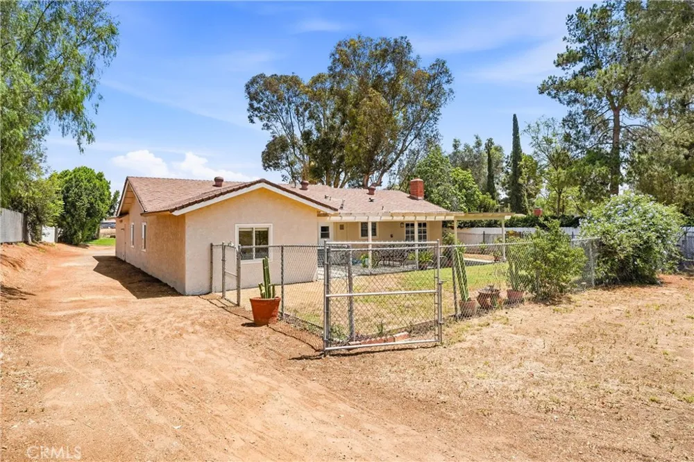 1442 Tally Ho Lane Norco, CA 92860