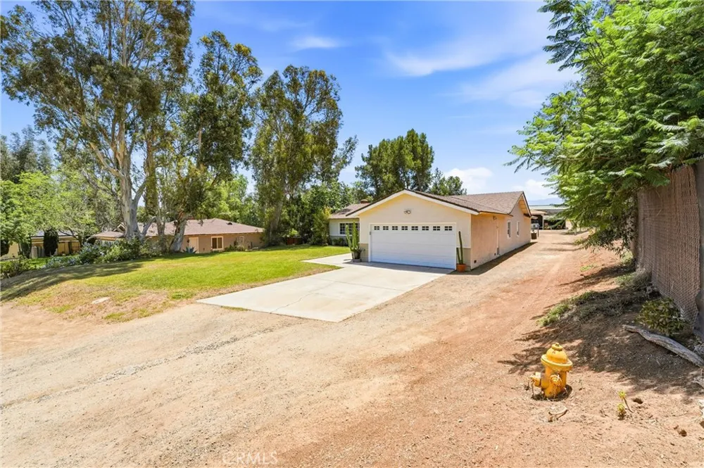 1442 Tally Ho Lane Norco, CA 92860