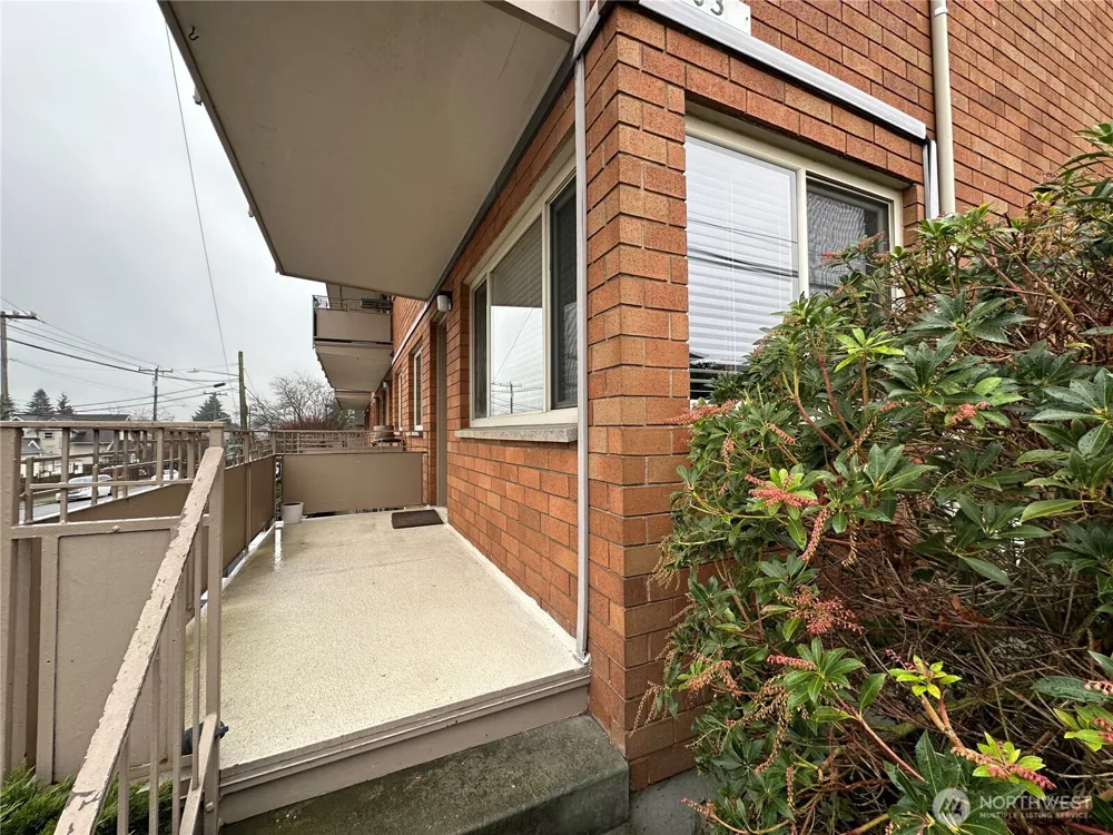 3203 NW 64th Street #6 Seattle, WA 98107