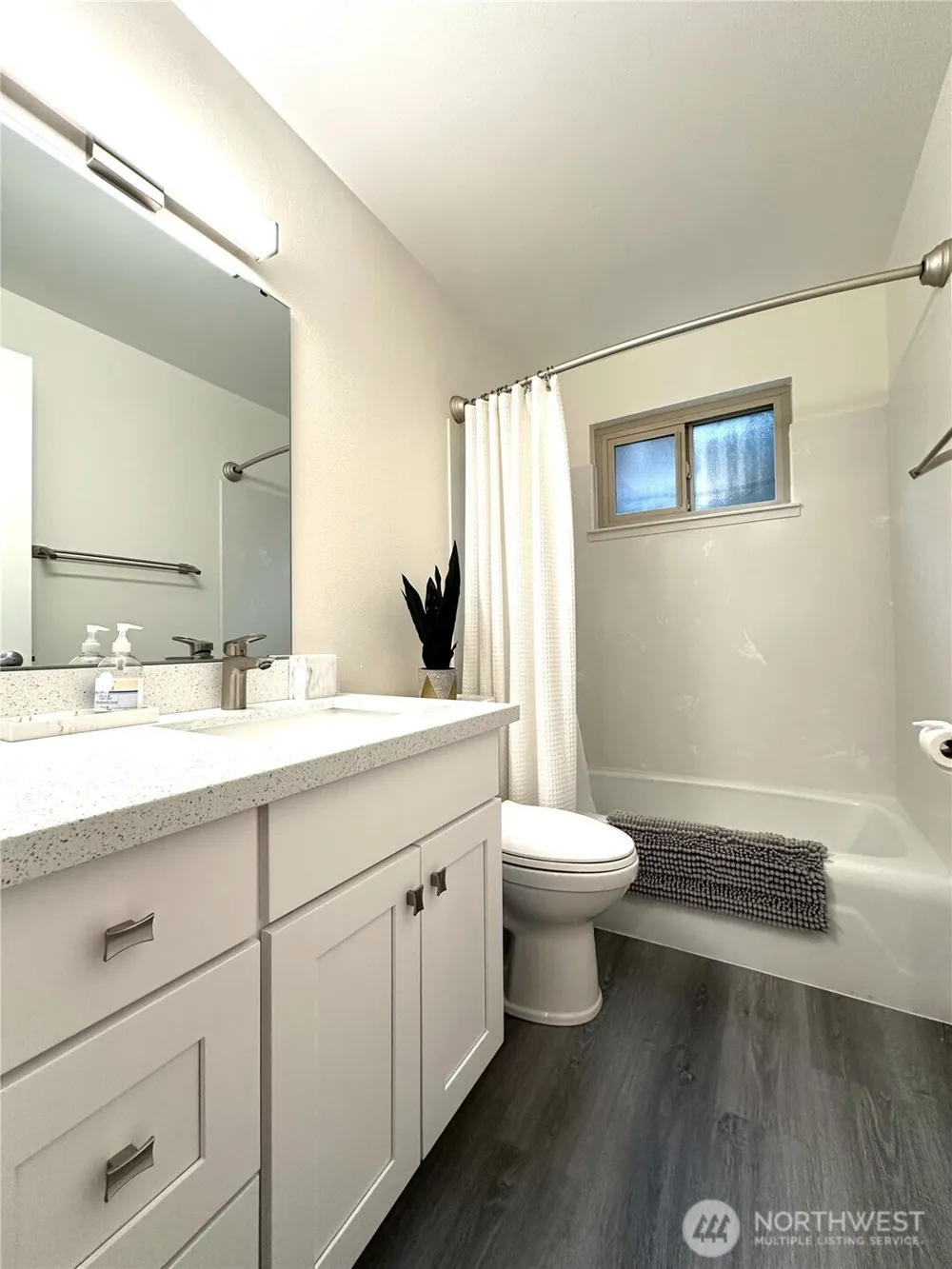 3203 NW 64th Street #6 Seattle, WA 98107