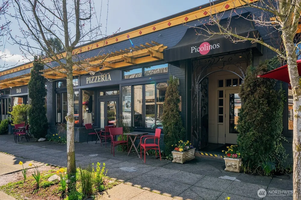 3203 NW 64th Street #6 Seattle, WA 98107