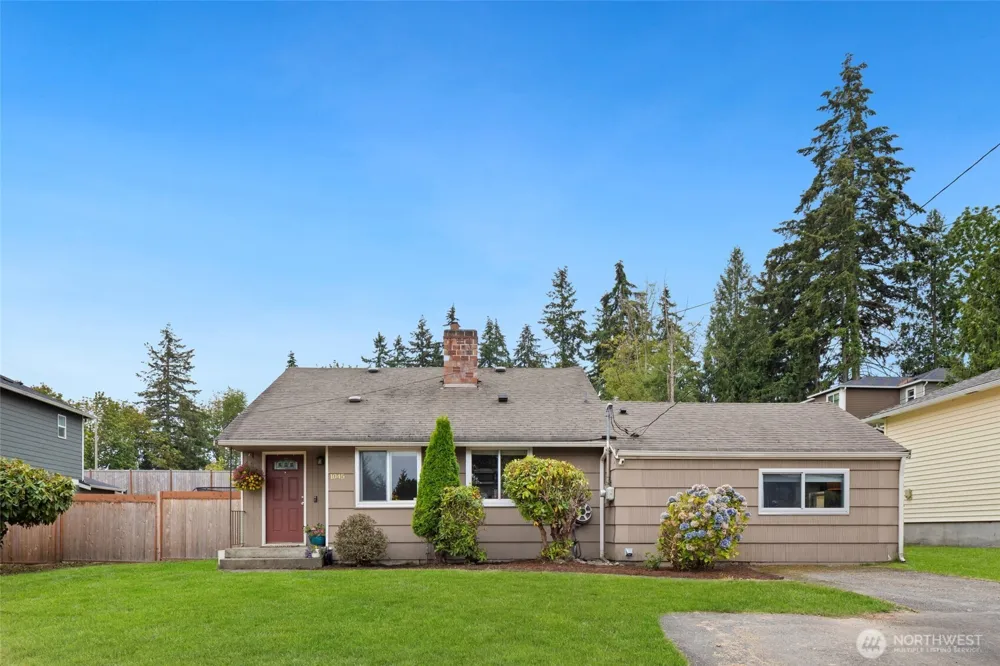 1045 S 197th Street E Des Moines, WA 98148