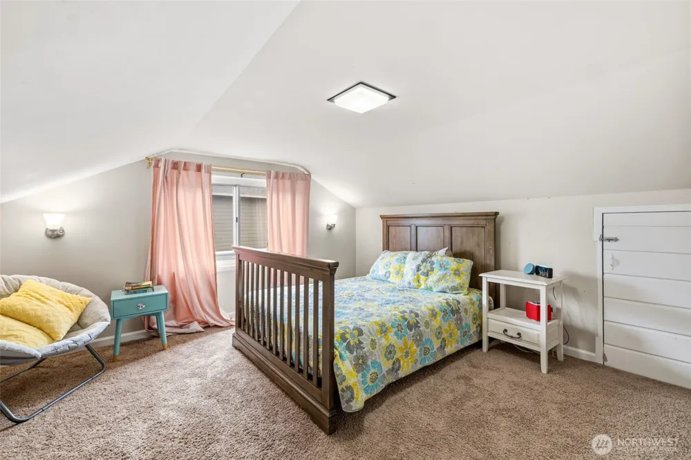 1045 S 197th Street E Des Moines, WA 98148