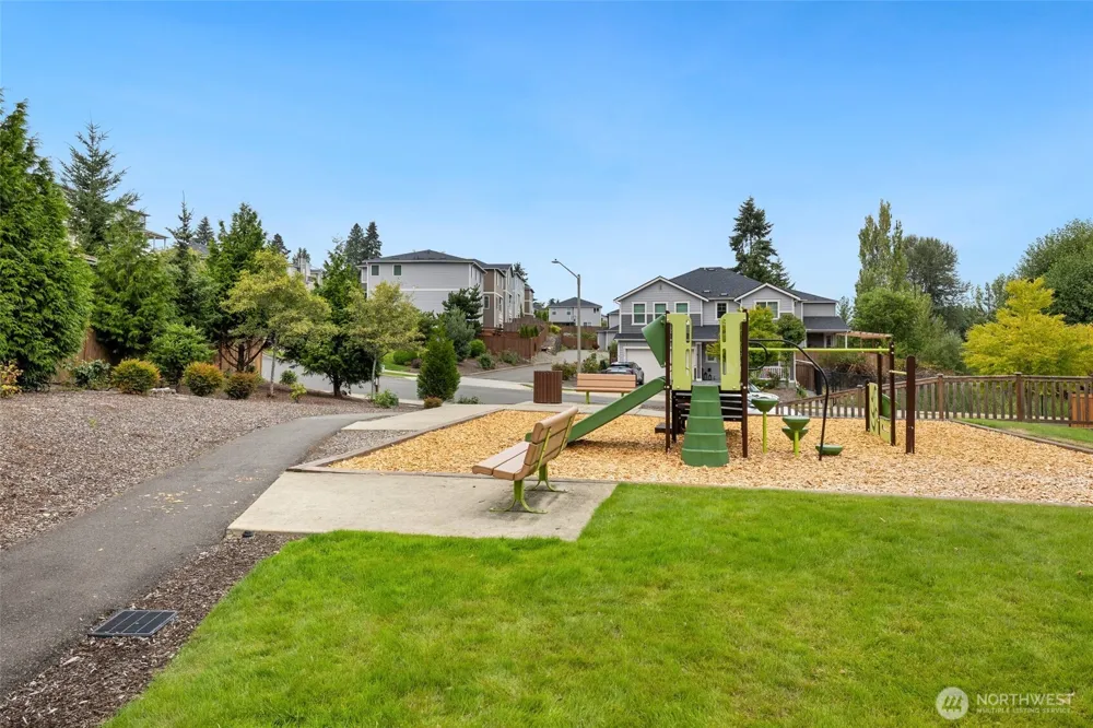 1045 S 197th Street E Des Moines, WA 98148