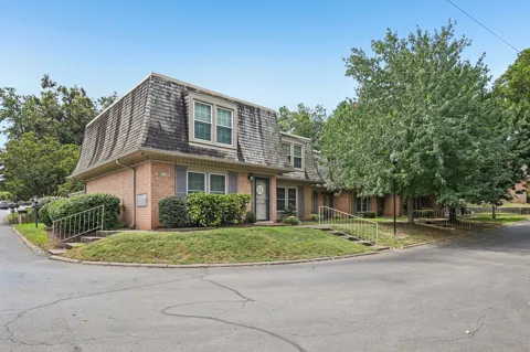 3000 Hillsboro Pike #113