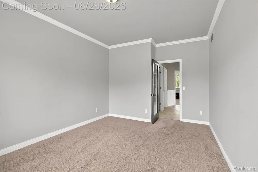 55586 Snead Drive Macomb Township, MI 48042