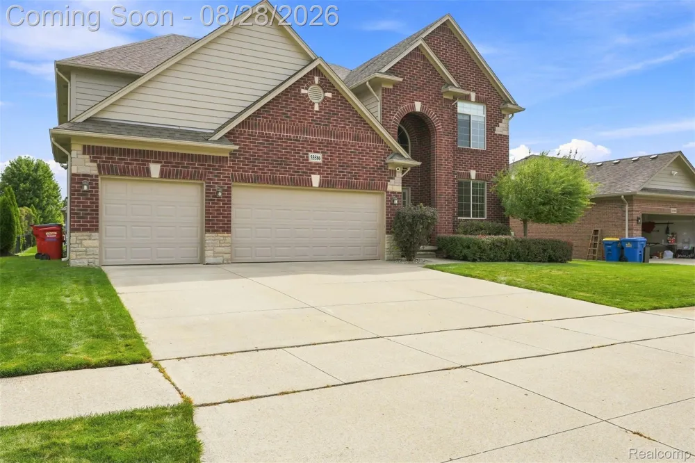 55586 Snead Drive Macomb Township, MI 48042