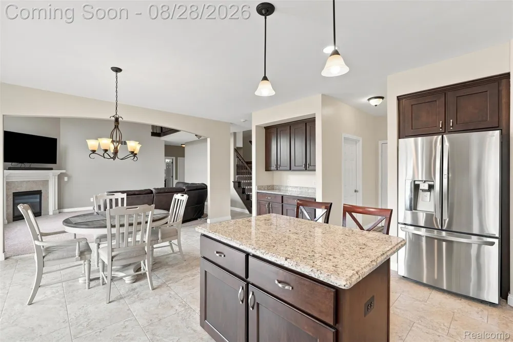 55586 Snead Drive Macomb Township, MI 48042