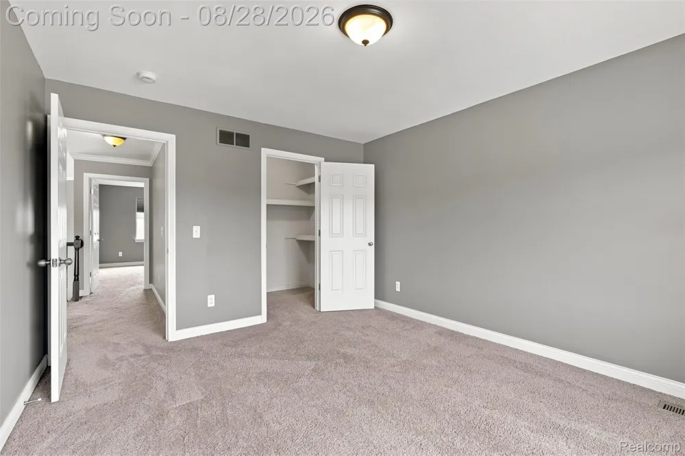 55586 Snead Drive Macomb Township, MI 48042