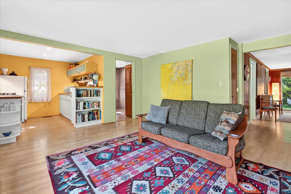 7841 W East Road Chikaming Township, MI 49128