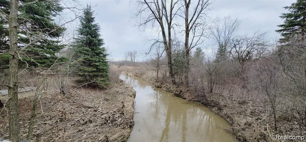 2611 Miller Road Berlin Township, MI 48002