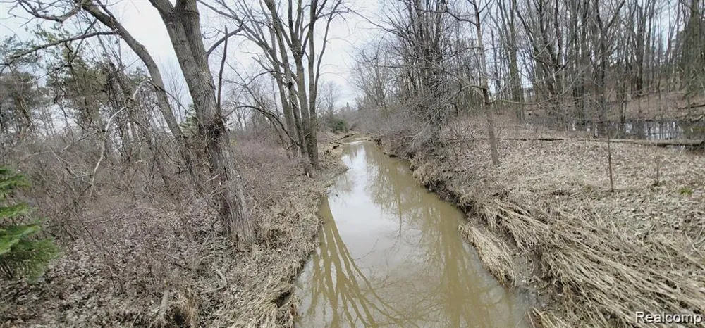 2611 Miller Road Berlin Township, MI 48002