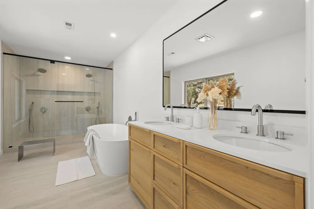 4014 Greystone Drive Austin, TX 78731