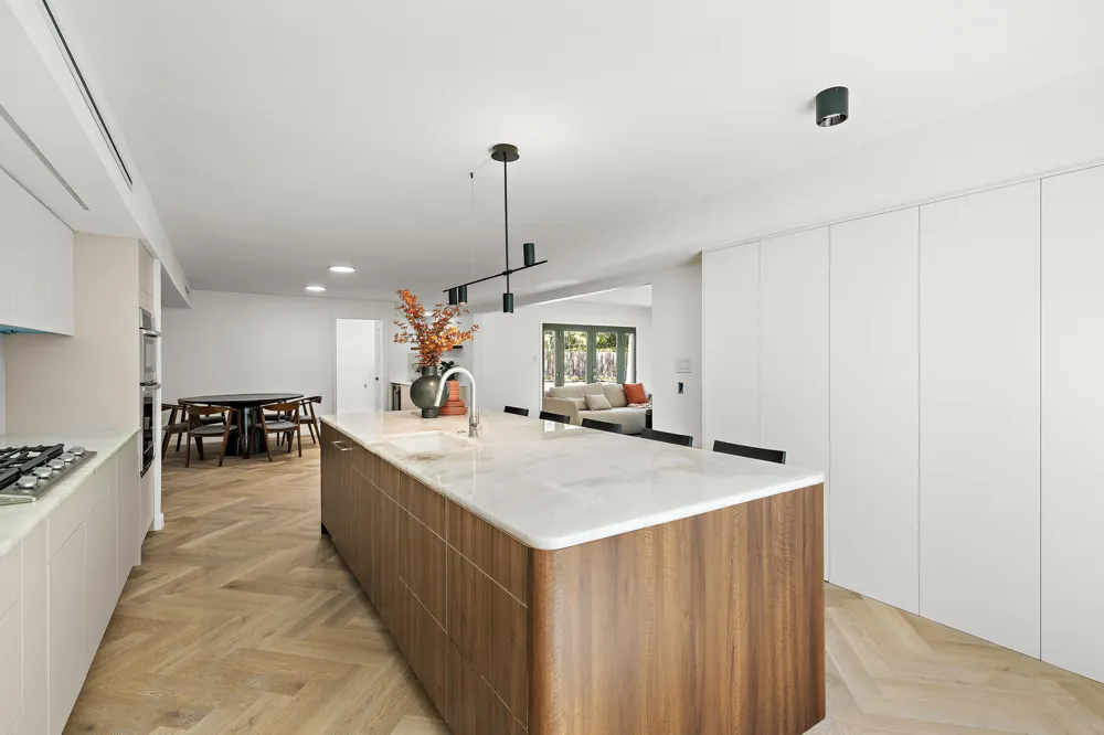 4014 Greystone Drive Austin, TX 78731