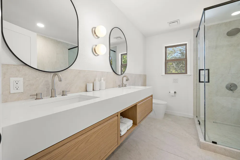 4014 Greystone Drive Austin, TX 78731