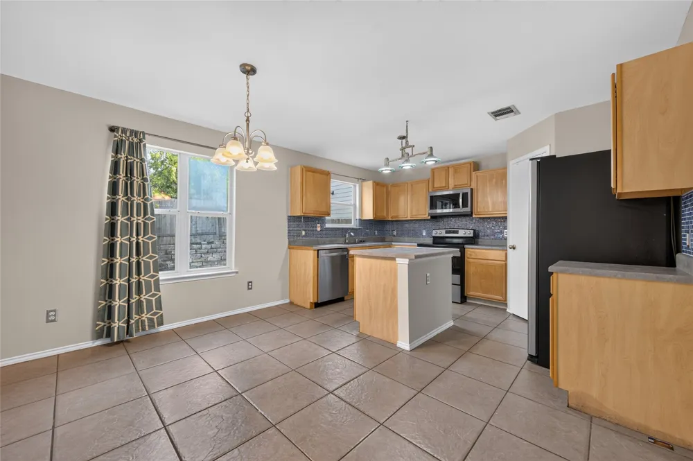 13636 Merseyside Drive Pflugerville, TX 78660