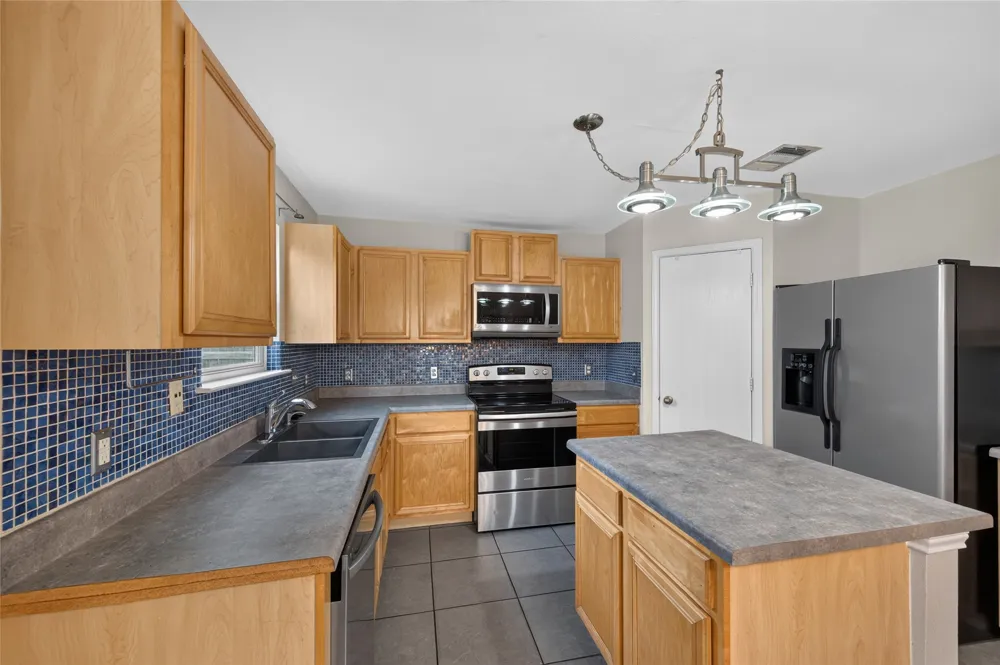 13636 Merseyside Drive Pflugerville, TX 78660