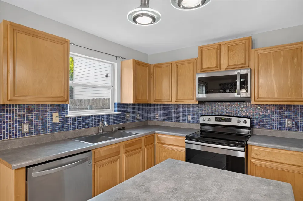 13636 Merseyside Drive Pflugerville, TX 78660