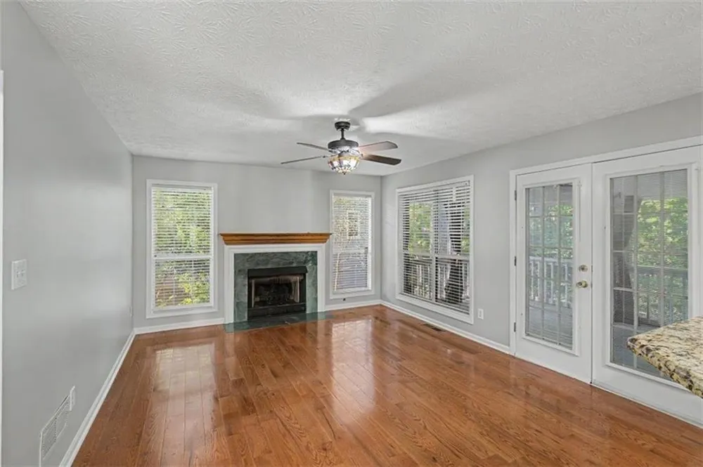 1011 Braelin Court Woodstock, GA 30189