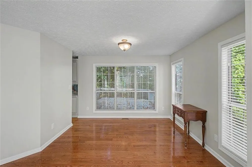 1011 Braelin Court Woodstock, GA 30189