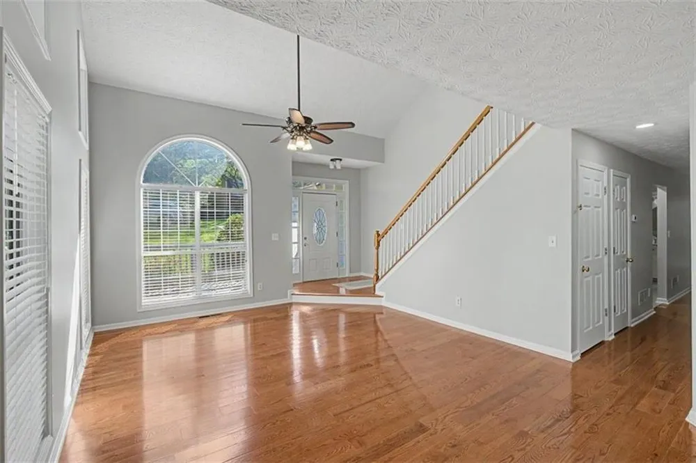 1011 Braelin Court Woodstock, GA 30189