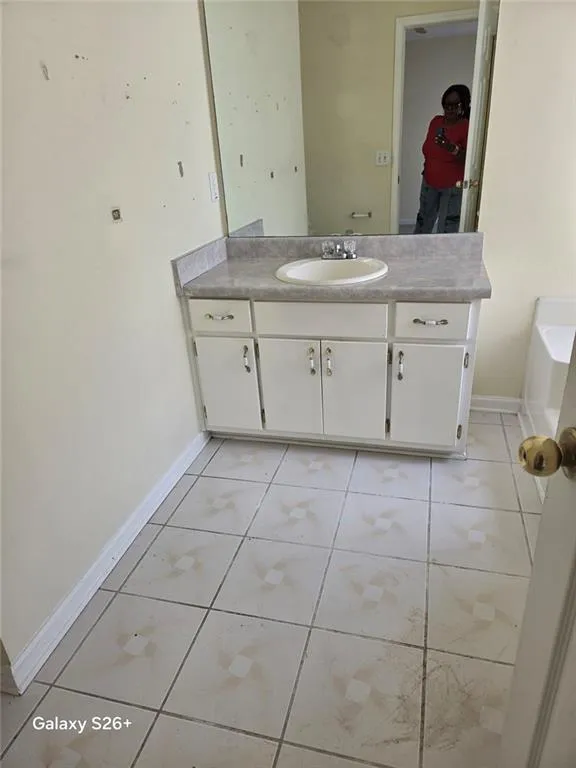 8257 Mountain Pass Riverdale, GA 30274