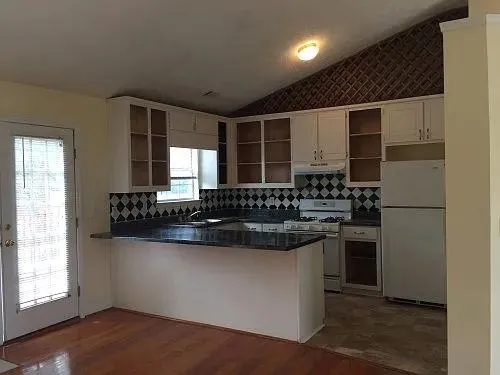 8257 Mountain Pass Riverdale, GA 30274