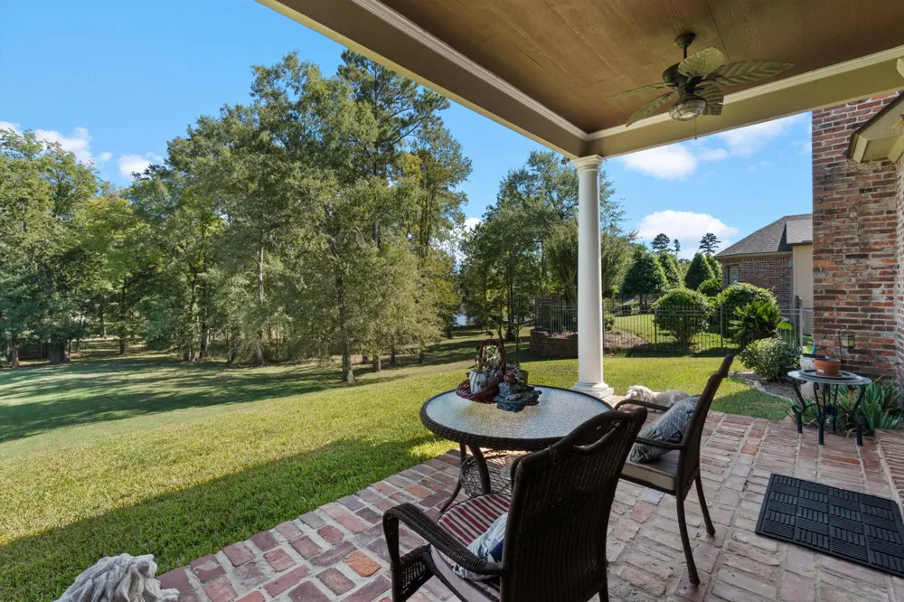 1170 Waters Edge Circle Shreveport, LA 71106