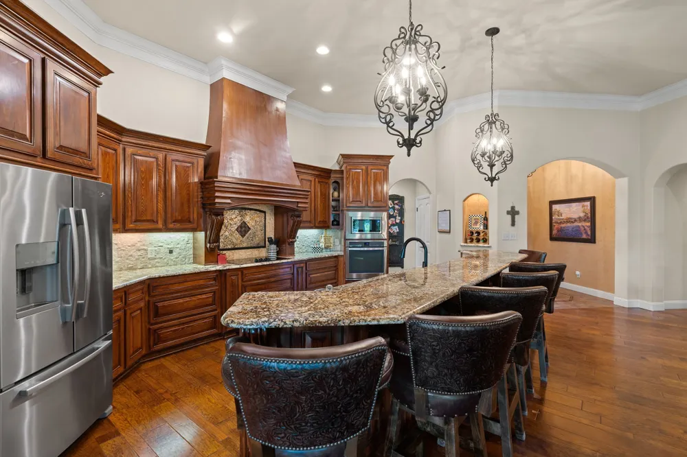 173 Oakwood Trail Eastland, TX 76448