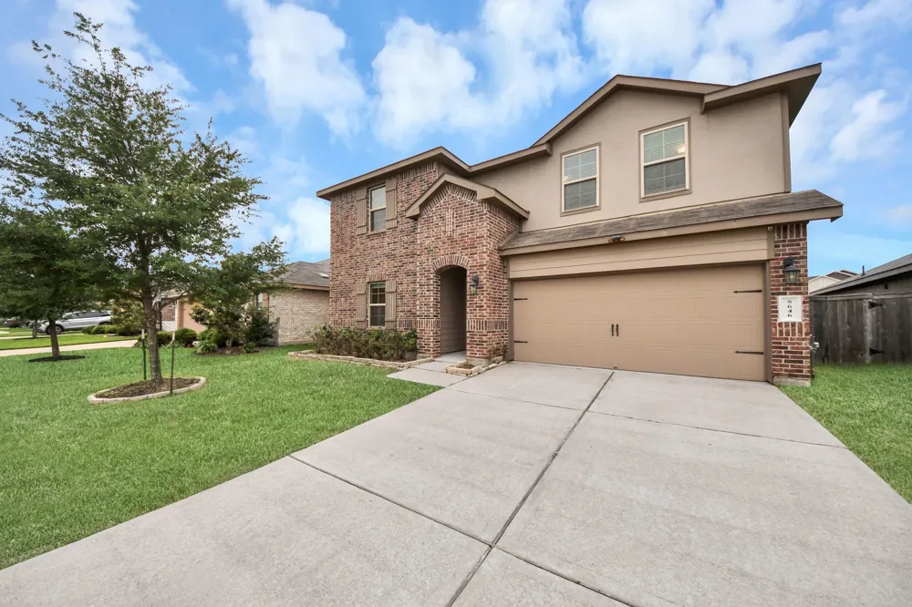 5646 Pleasant Falls Drive Richmond, TX 77407
