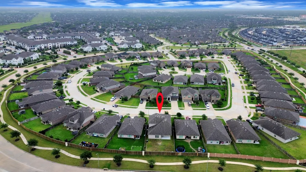 5646 Pleasant Falls Drive Richmond, TX 77407
