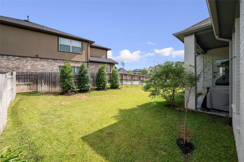 622 Platinum Stone Lane Pinehurst, TX 77362