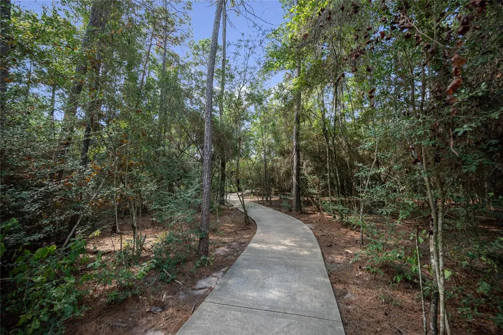 622 Platinum Stone Lane Pinehurst, TX 77362