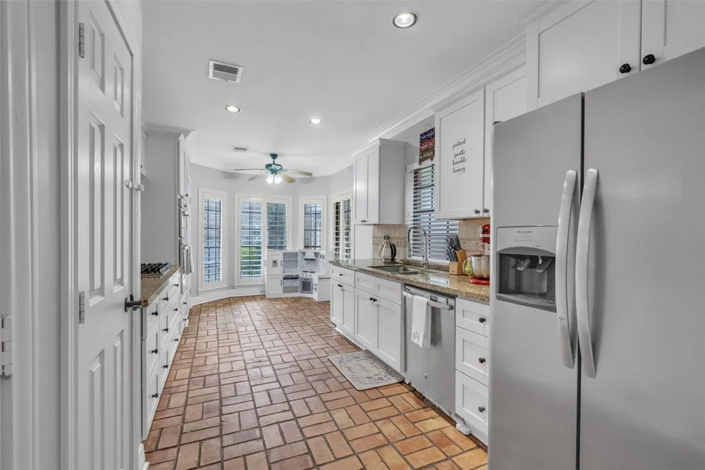12853 Kingsbridge Lane Houston, TX 77077