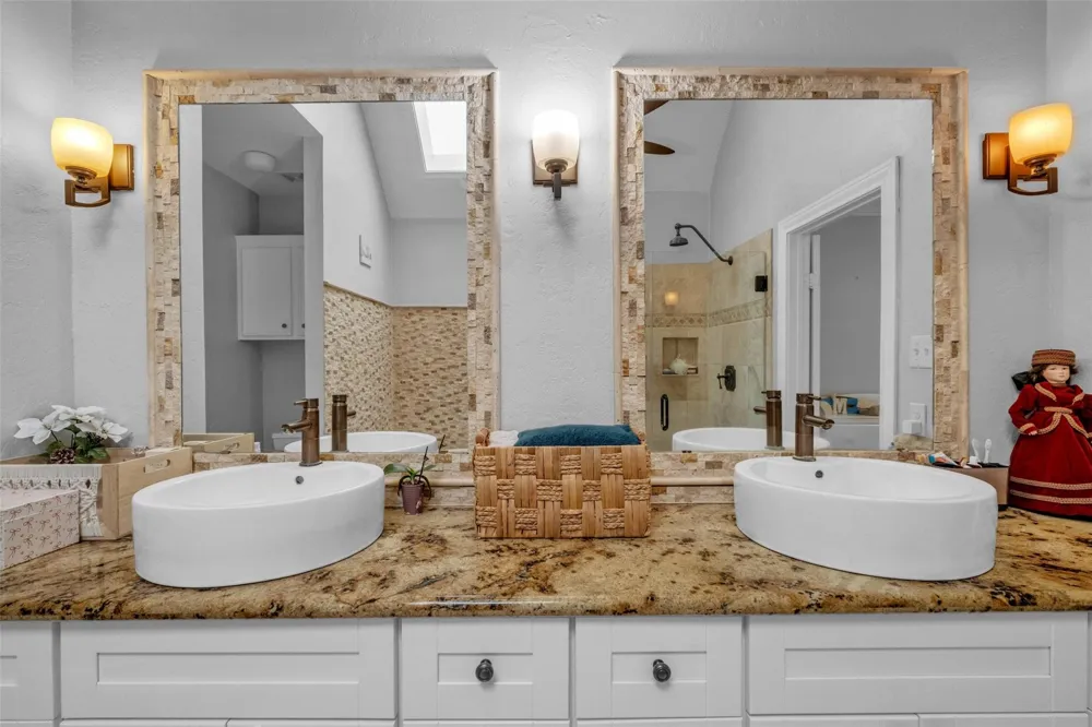 12853 Kingsbridge Lane Houston, TX 77077