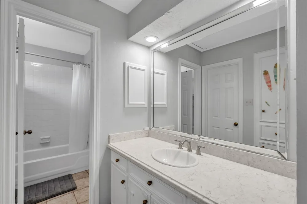 12853 Kingsbridge Lane Houston, TX 77077