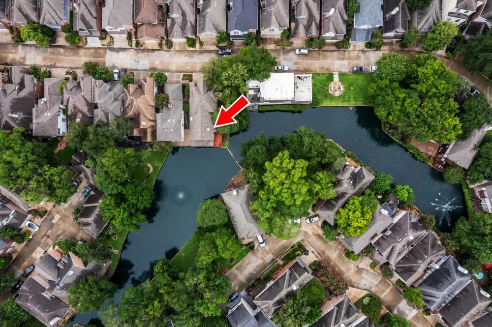 12853 Kingsbridge Lane Houston, TX 77077