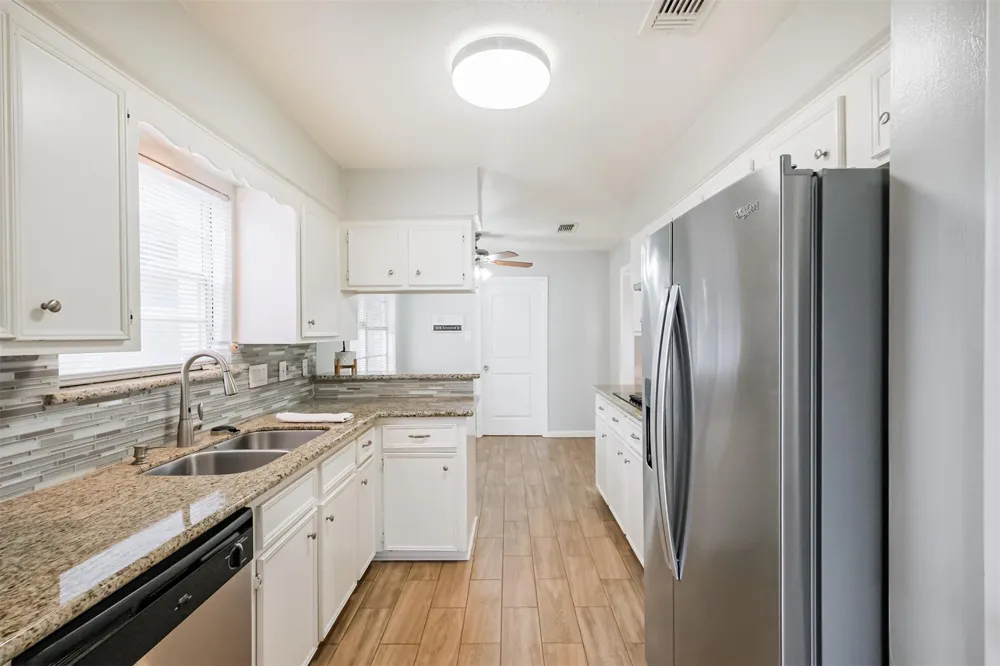 2326 Bright Meadows Drive Missouri City, TX 77489