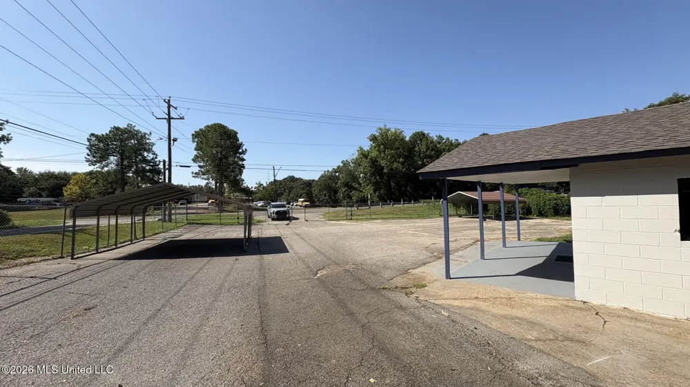 525 E Central Avenue Wiggins, MS 39577